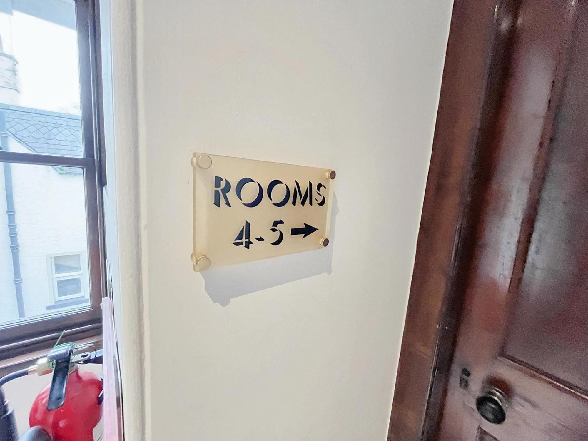 Grey Harlings Rooms Ангъс Екстериор снимка