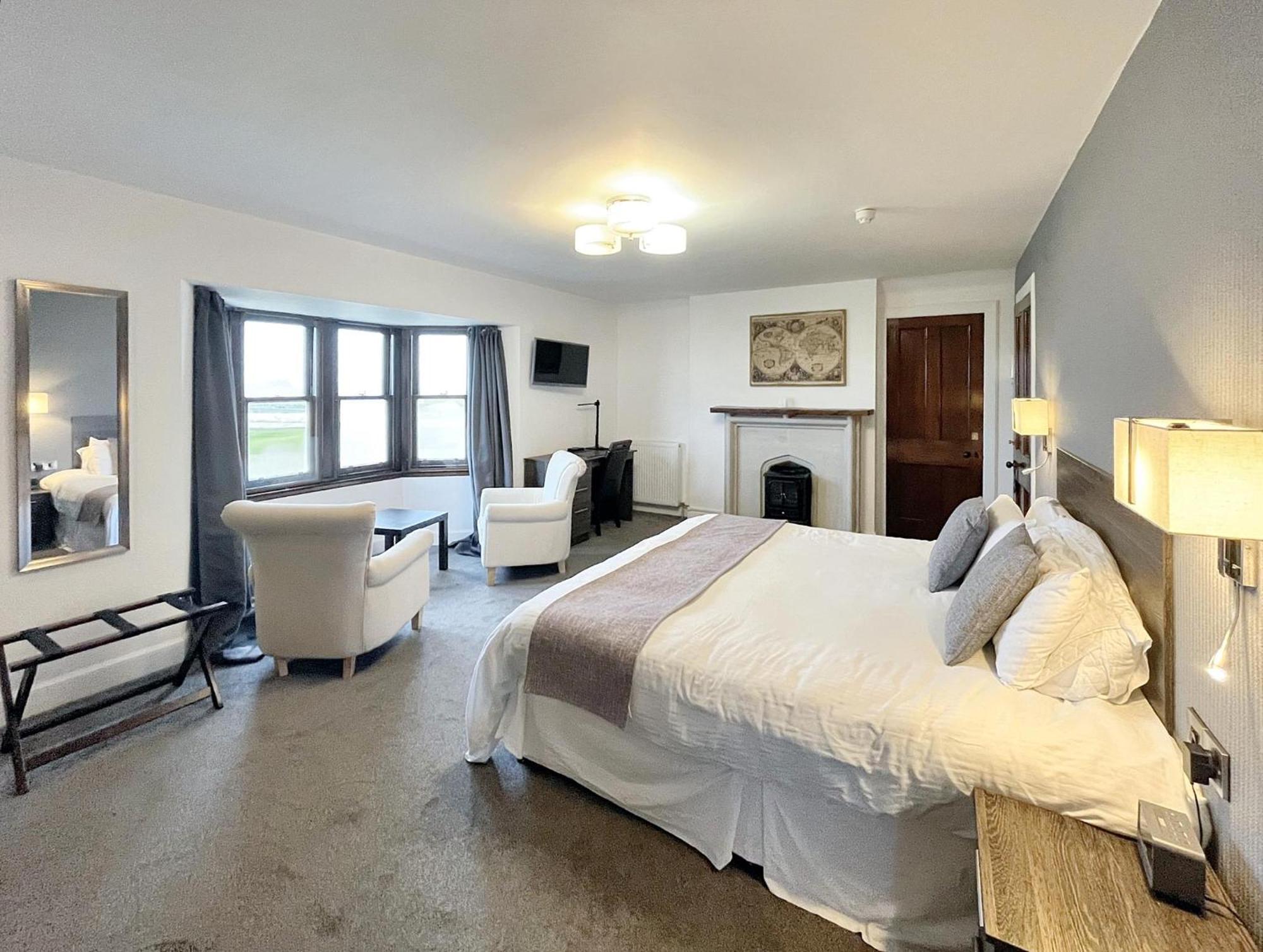 Grey Harlings Rooms Ангъс Екстериор снимка